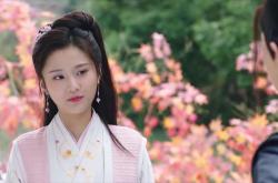 开云体育中国-双城记，当维苏威火山遇见博斯普鲁斯海峡，李刚仁的匕首正刺破夜色