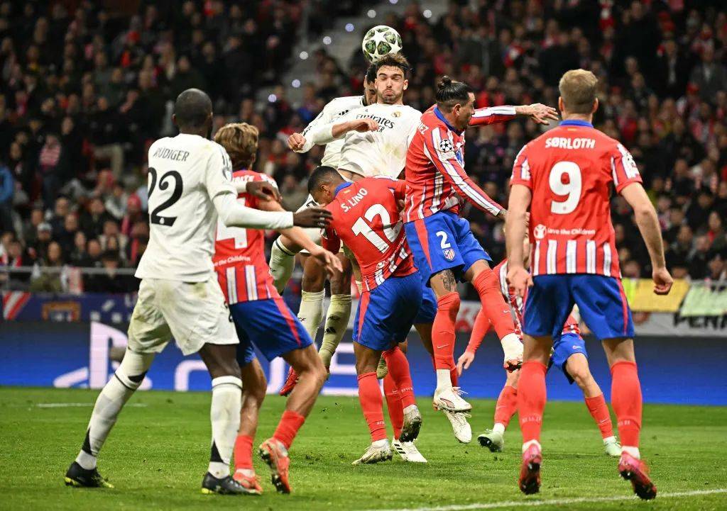 皇马强势法国，阿尔瓦雷斯一己之力扛起全队