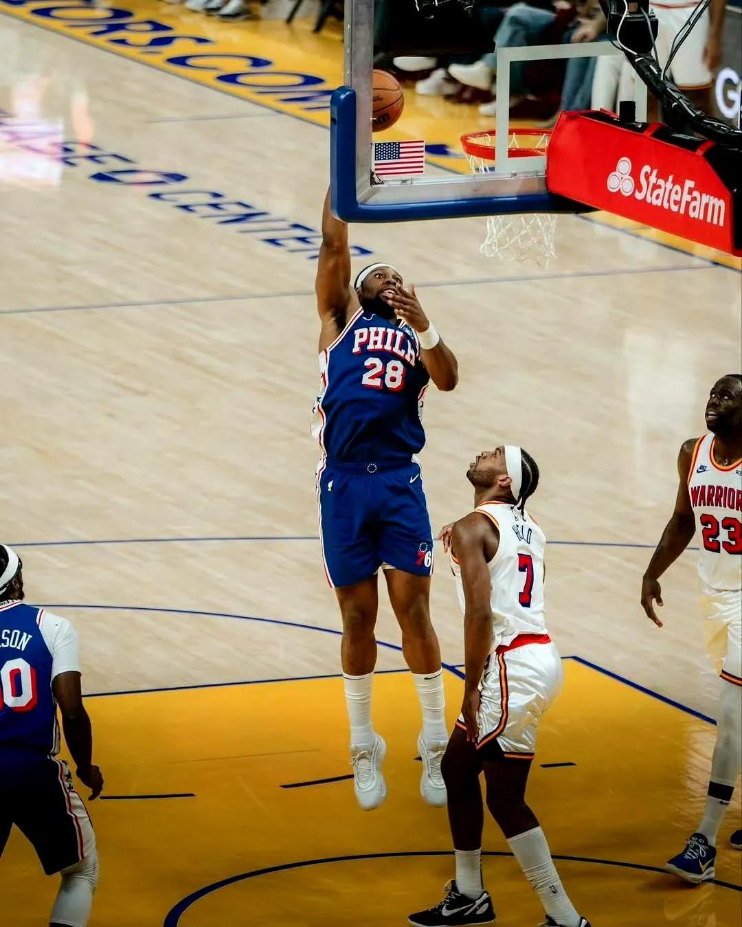 勇士翻盘吉林队，乔治点燃赛场