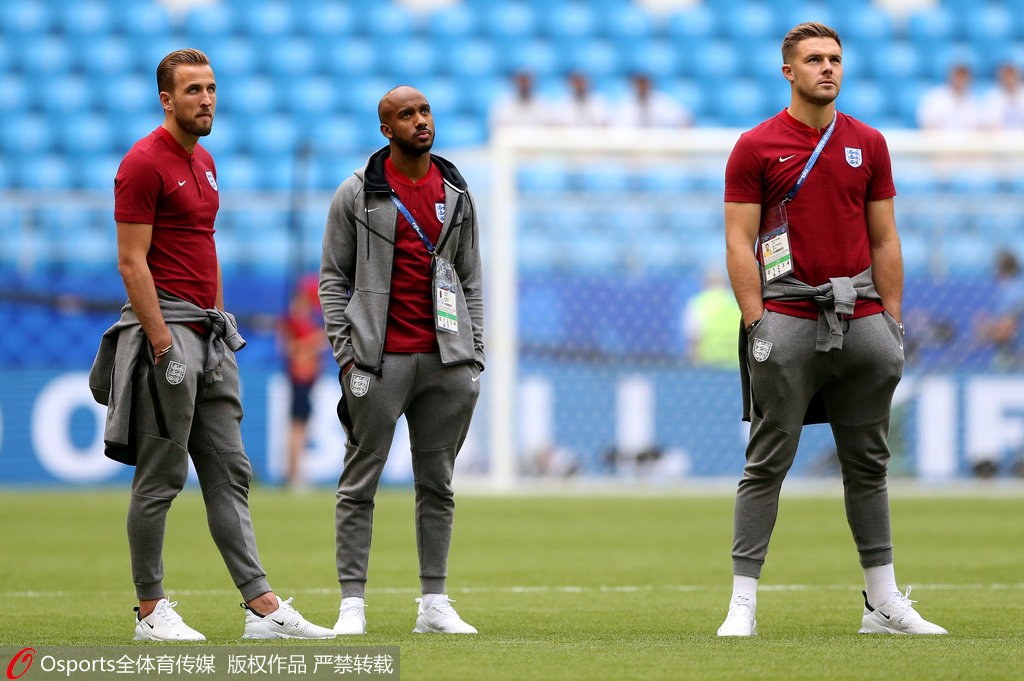 英格兰队完胜瑞典队，奥恰洛夫高光表现