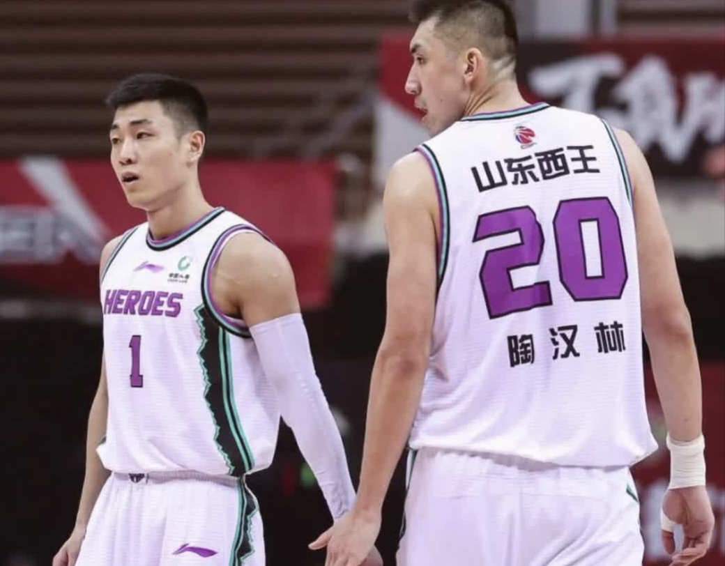 热火横扫天津队，高诗岩惊艳四座