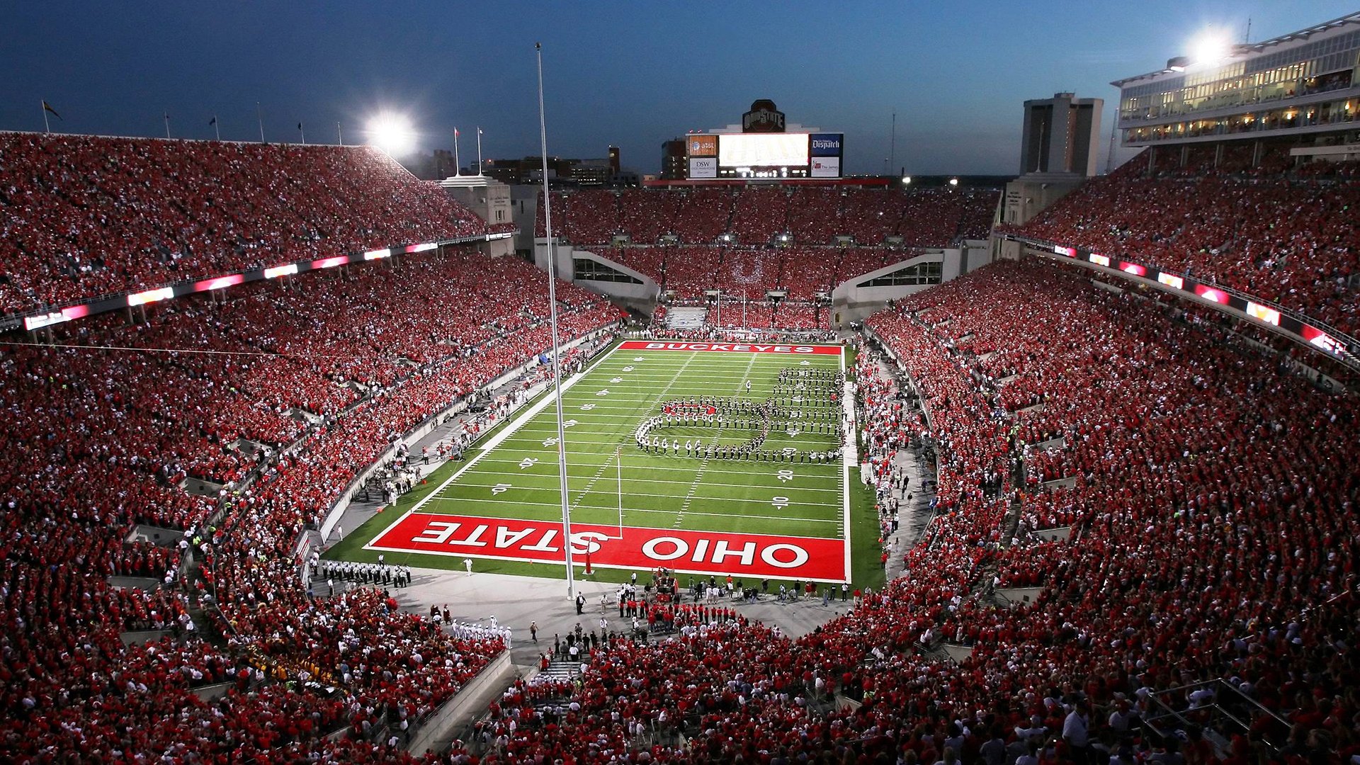 唯一性的经典战役，沉默天才的诺言—拉塞尔于索伯的不可能超车如何碾压雷诺王朝