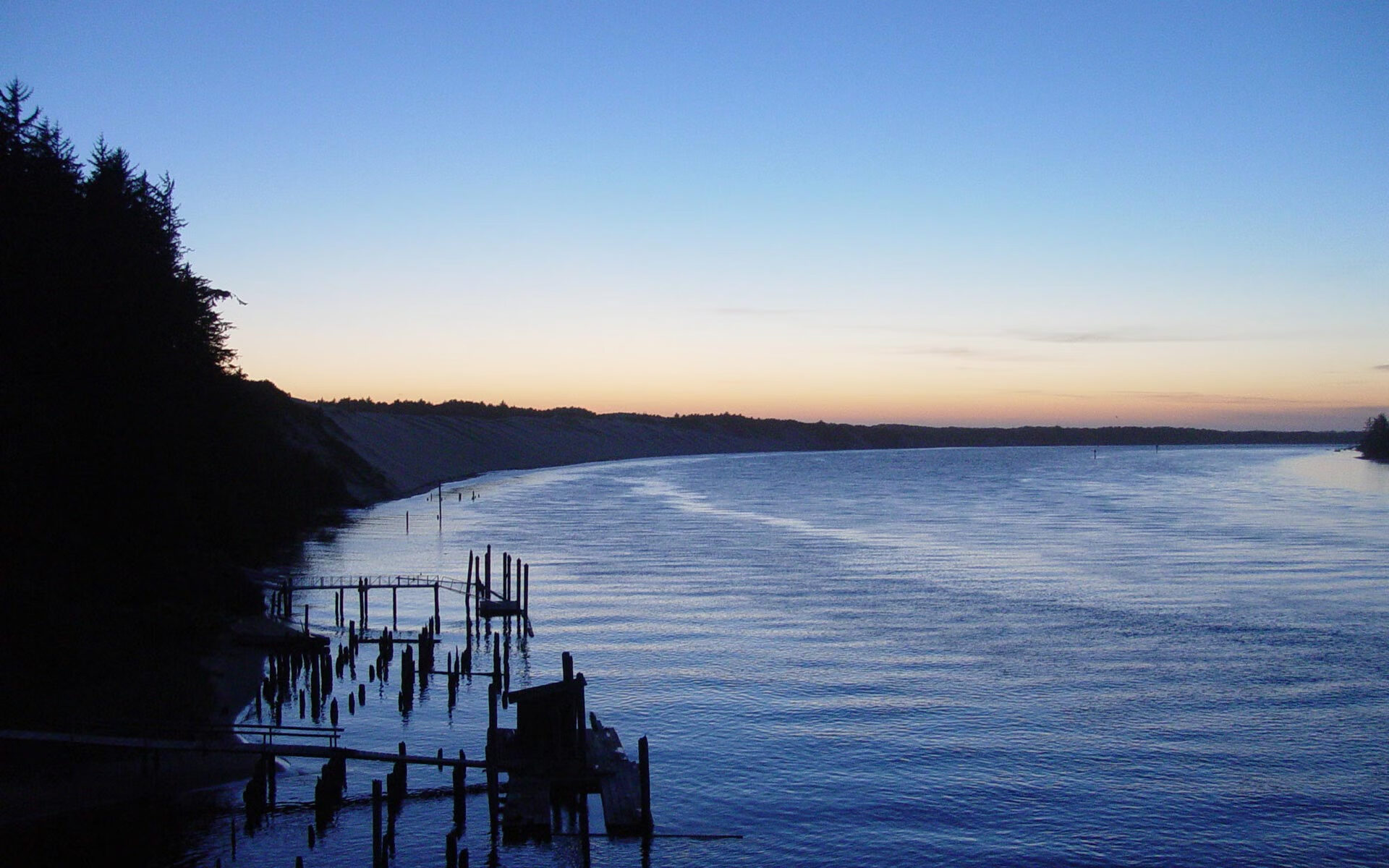 足球场上的沙漠盾牌，伊拉克战术与勒沃库森铁壁中的皮克启示录