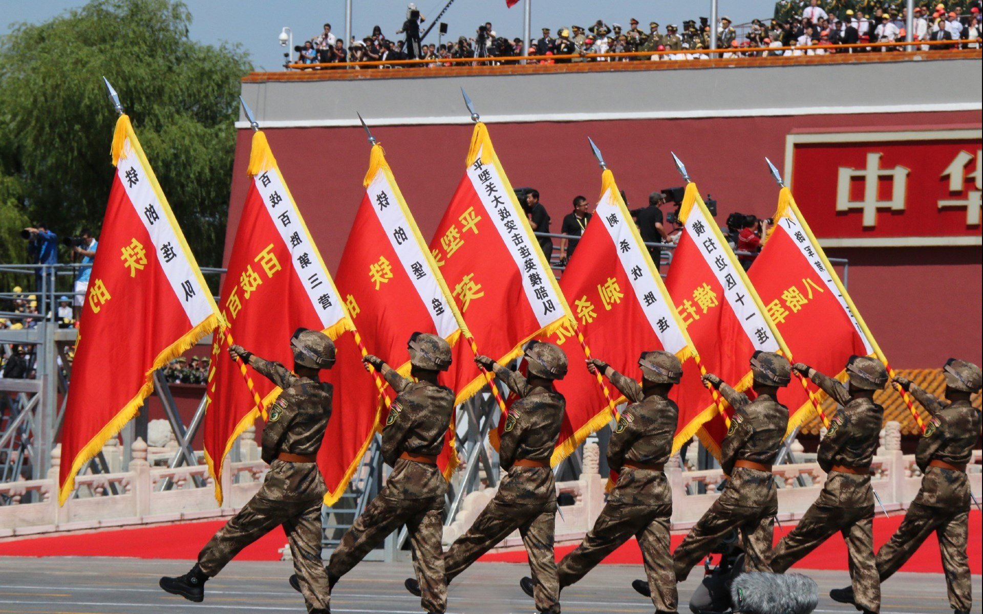 独木难支却逆天改命，步行者42分速胜太阳，哈登最后三分钟救主成关键先生