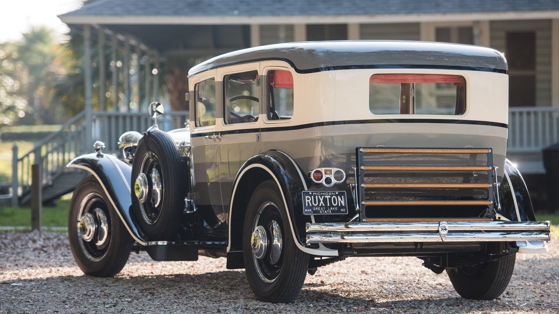 铁骑突围圣城,克莱的双线争冠,从季后赛到F1赛场的惊天接管