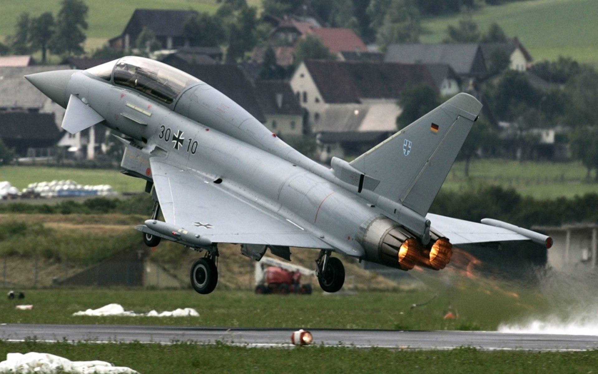 当威斯特法伦遇见亚松森，一场焦点战的足球语言密码